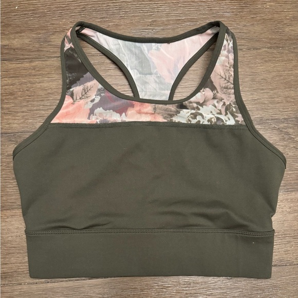 Fabletics mossy oak camo olive green mesh sports bra size medium - Picture 1 of 2